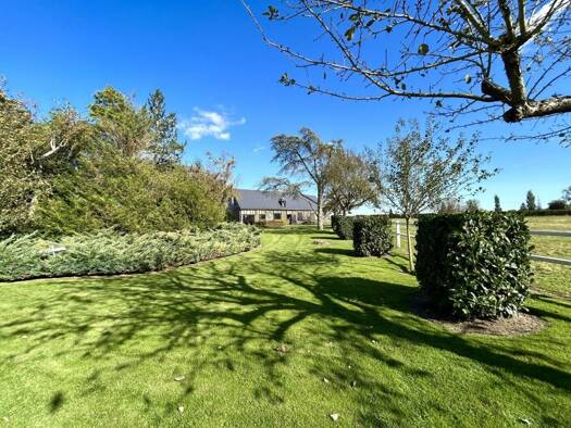 Maison à vendre 526 000 € 7 pièces 5 chambres 200 m² 24 390 m² de terrain Conches-en-Ouche 27190