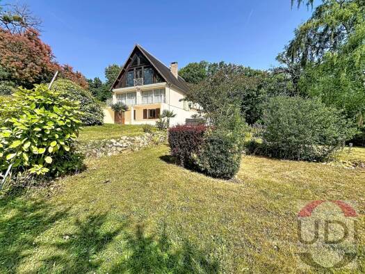 Maison à vendre 500 000 € 5 pièces 4 chambres 251 m² 2 364 m² de terrain Janville-sur-Juine 91510