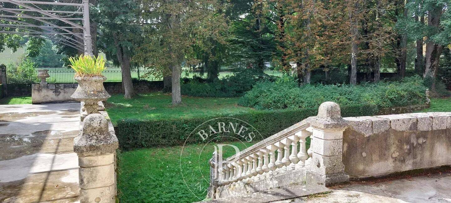 Maison à vendre, 300m², LA CAVALERIE