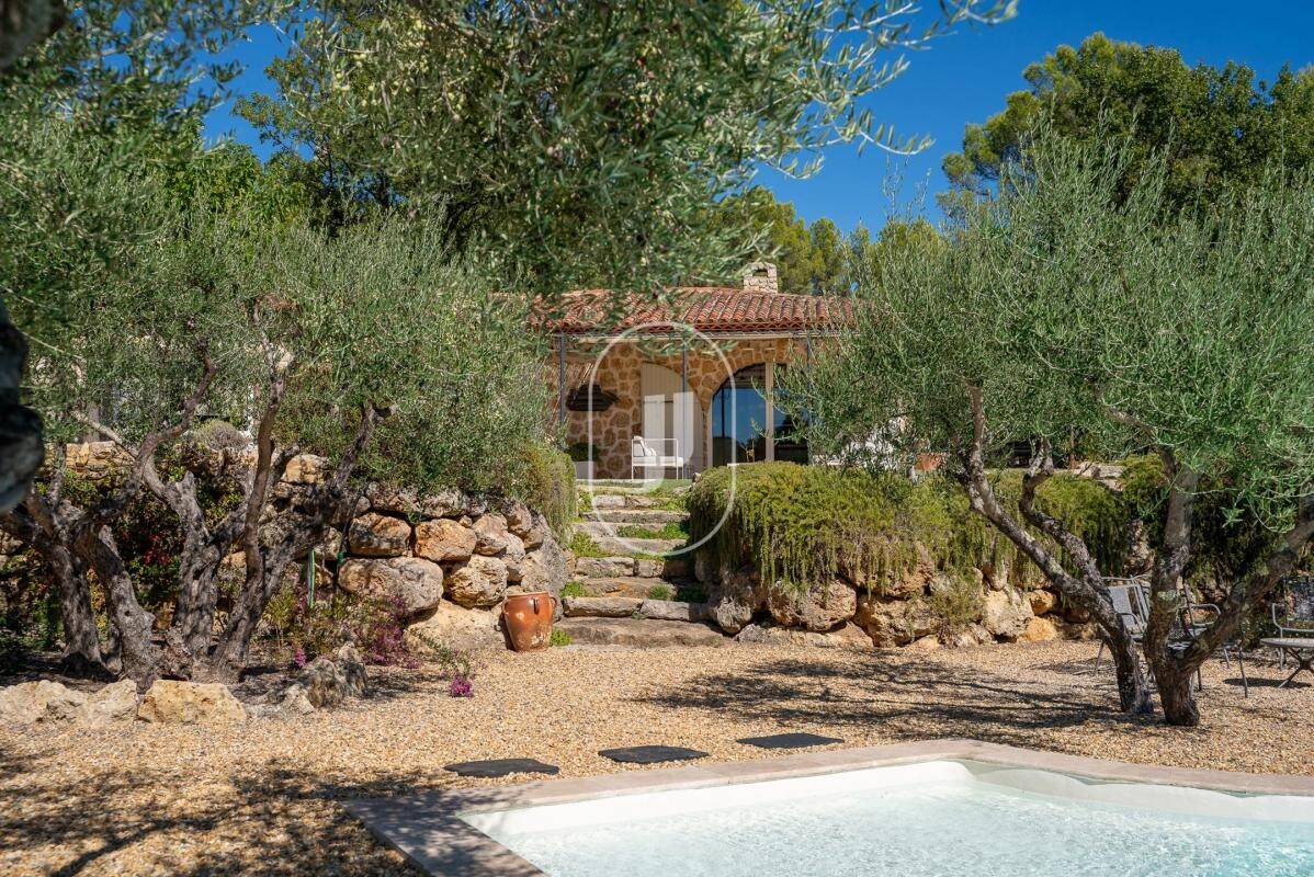 Maison à vendre, 200m², SAINT ANTONIN DU VAR