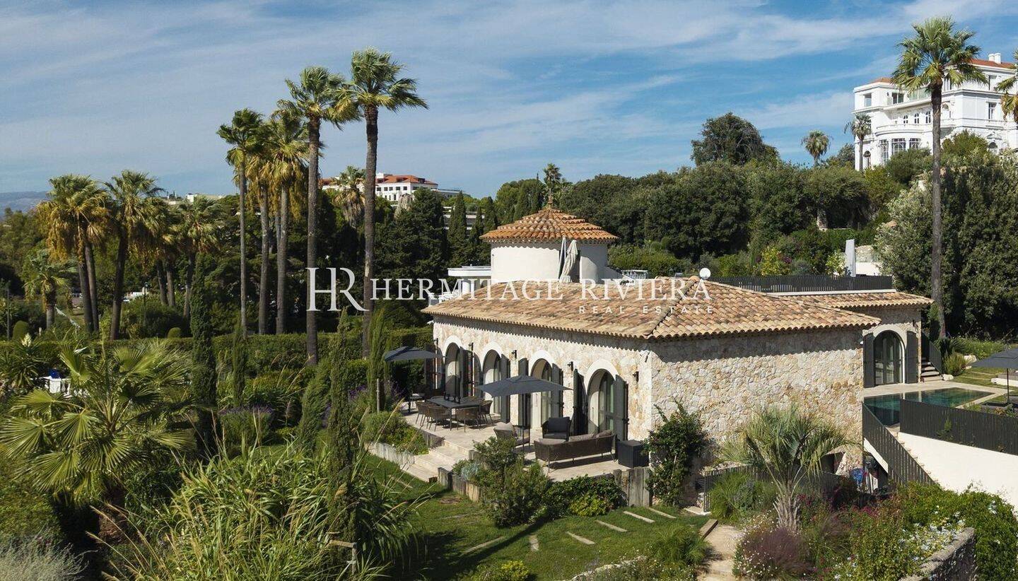 Maison à louer, 341m², ANTIBES
