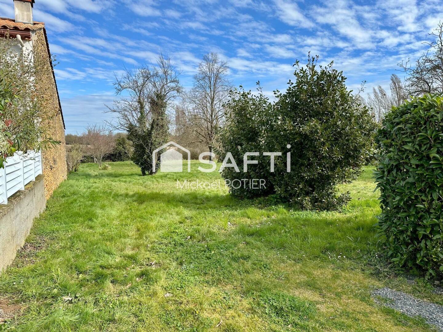 Maison à vendre, 120m², MOUTIERS SUR LE LAY