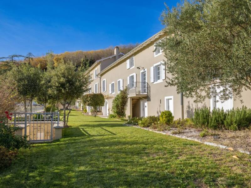 Maison à vendre, 525m², QUINCIE EN BEAUJOLAIS