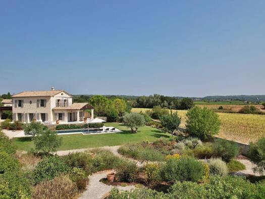 Mas à vendre 995 000 € 6 pièces 4 chambres 203 m² 1 843 m² de terrain Nord Uzès 30700