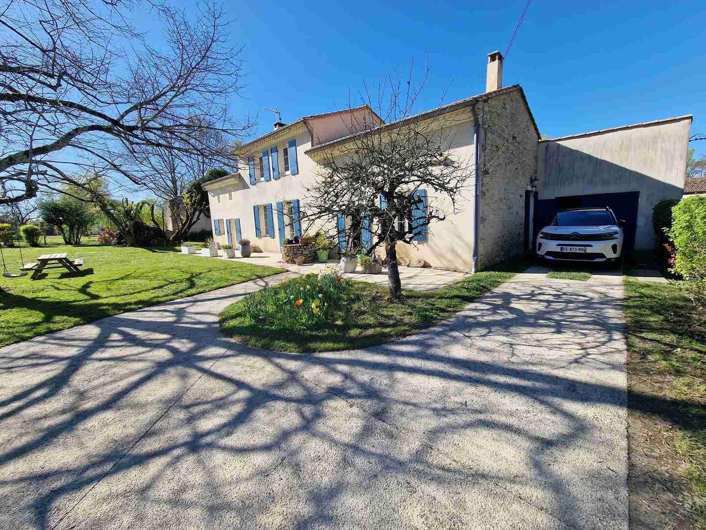 Maison à vendre, 207m², SAINT CIERS SUR GIRONDE