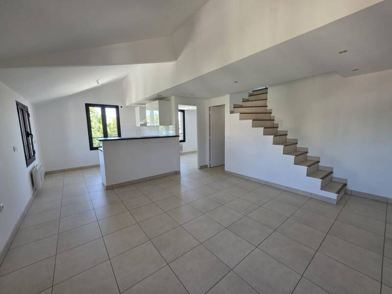 Maison à louer, 57m², SAINT MAUR DES FOSSES