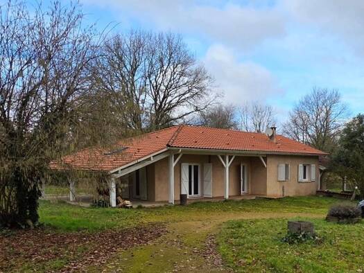 Maison de plain-pied à vendre 249 000 € 4 pièces 3 chambres 102 m² 2 500 m² de terrain Laglorieuse 40090