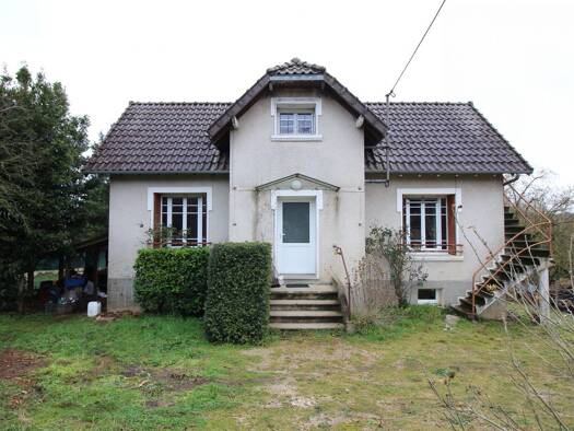 Maison à vendre 97 000 € 4 pièces 2 chambres 150,18 m² 1 461 m² de terrain Chassenon 16150