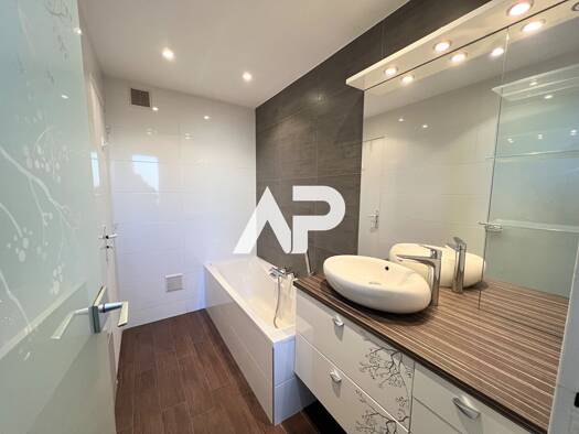 Appartement à louer 1 690 € 5 pièces 4 chambres 110 m² Étage 1/4 Haut Montmorency Est Montmorency 95160