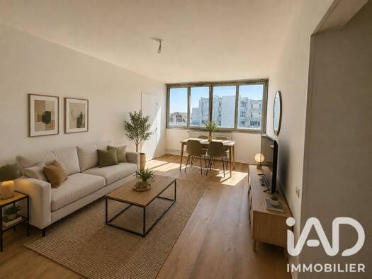 Appartement à vendre 180 000 € 3 pièces 2 chambres 63 m² Étage 7/8 Vauban Esquermes Lille 59000