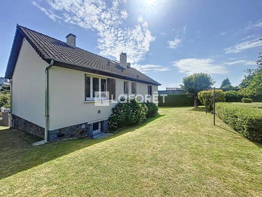 Maison de plain-pied à vendre 139 600 € 4 pièces 3 chambres 78 m² 770 m² de terrain Saint Georges des Groseillers 61100