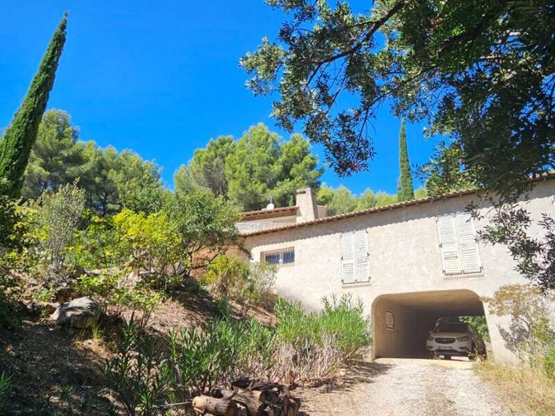 Maison à vendre, 162m², LE REVEST LES EAUX