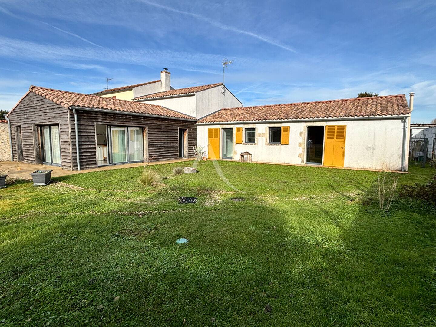 Maison à vendre, 180m², SAINTE RADEGONDE DES NOYERS