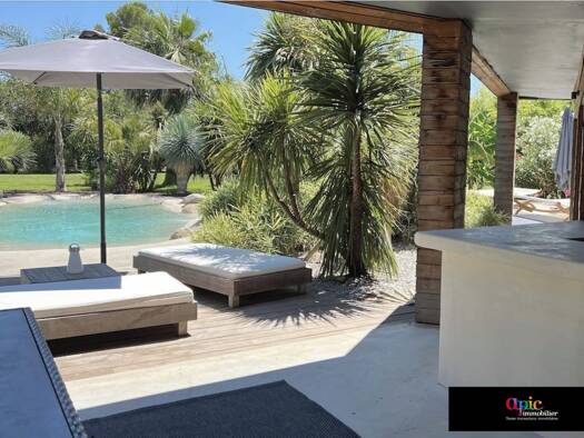 Villa à vendre 1 968 500 € 6 pièces 5 chambres 240 m² 4 375 m² de terrain Zone d'Activité du Puech Radier Lattes 34970