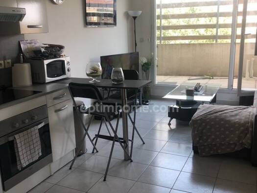 Appartement à vendre 107 900 € 1 pièce 33 m² Étage 3/4 Les Alizées-Les Baumes-Le Méjean Istres 13800
