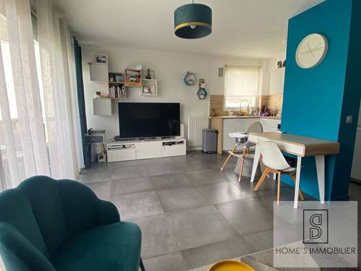 Appartement à vendre 170 000 € 3 pièces 2 chambres 57 m² Étage 3/3 Joffre-Chemins des Bourdons Gagny 93220