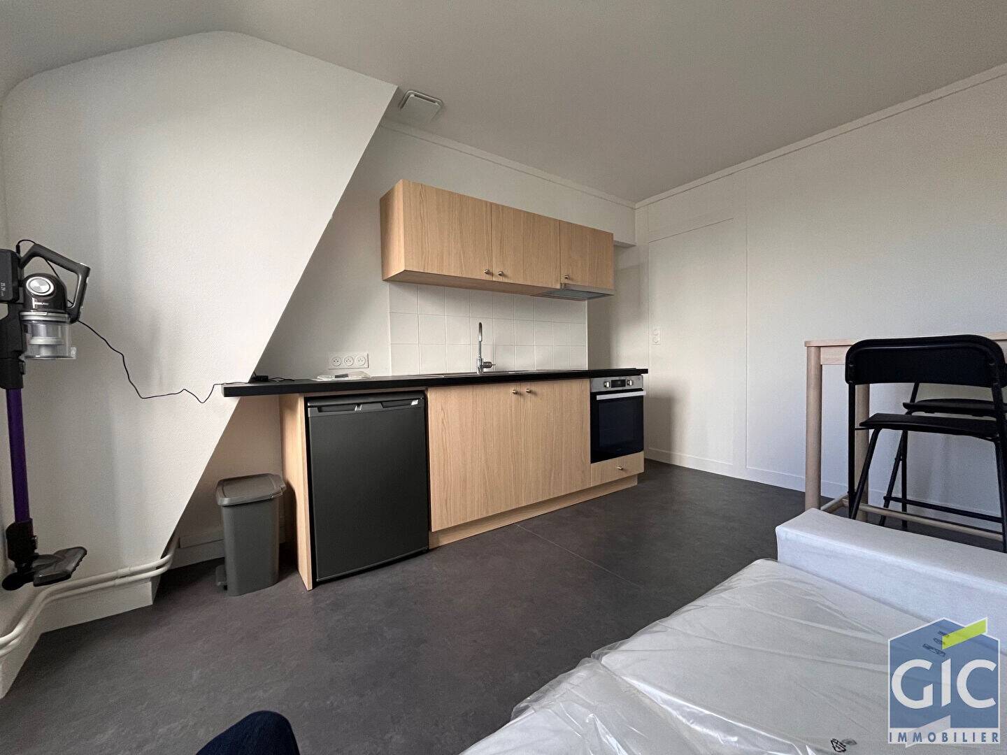 Maison à louer, 34m², CAEN