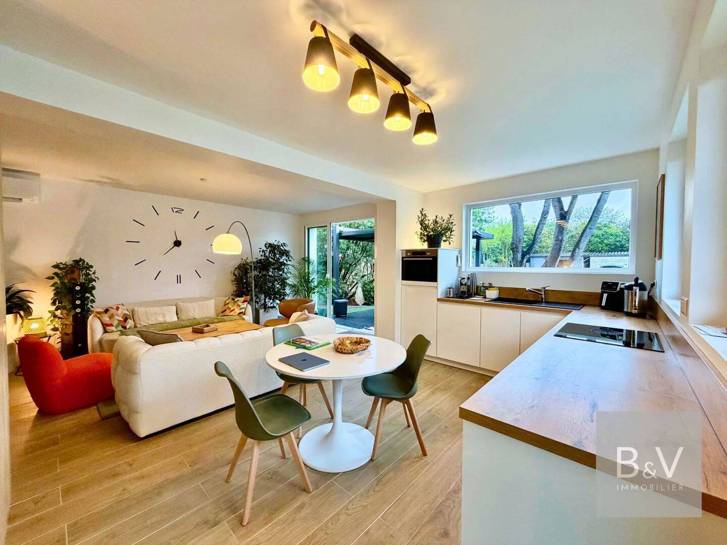 Maison moderne 6 pièces de 147 m² — 4