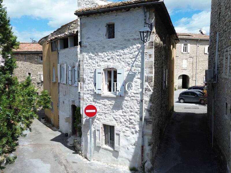 Maison à vendre, 46m², SAINT JEAN DE MARUEJOLS ET AVEJAN
