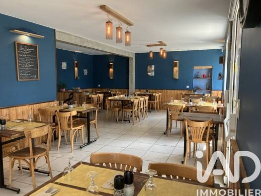 Local commercial à vendre 137 200 € 200 m² de surface de vente Laurenan 22230