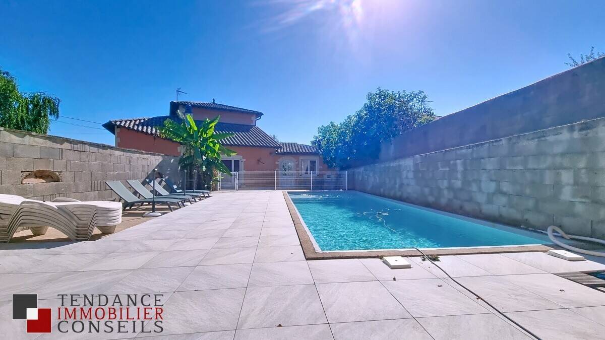 Maison à vendre, 170m², SAINT ETIENNE DES OULLIERES