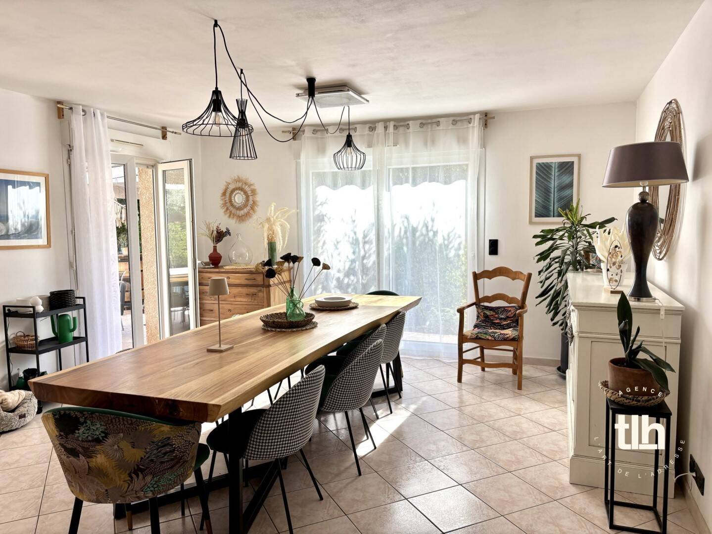 Maison à vendre, 184m², NISSAN LEZ ENSERUNE