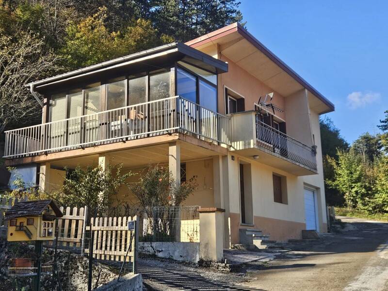 Maison à vendre, 90m², SAINT CLAUDE