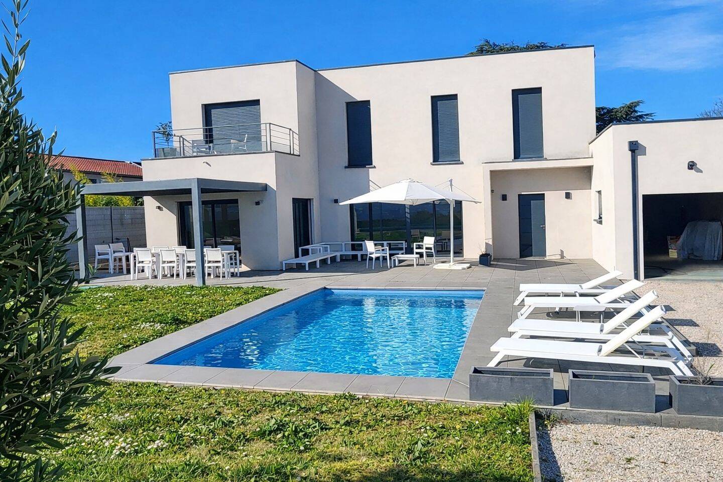 Maison à vendre, 200m², LA TOUR DE SALVAGNY