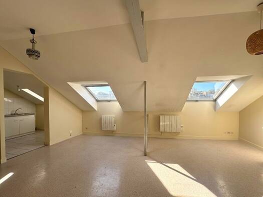 Appartement à vendre 86 400 € 1 pièce 26,41 m² Étage 4/4 Poitiers Sud Poitiers 86000