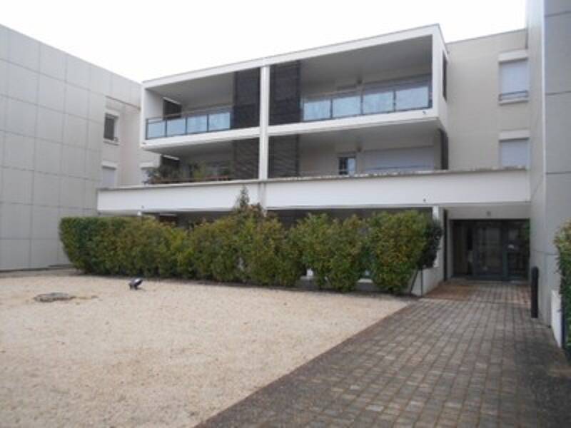 Maison à louer, 62m², CHARBONNIERES LES BAINS