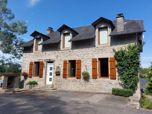 Maison à vendre 215 000 € 4 pièces 3 chambres 115 m² 1 855 m² de terrain Montaignac-sur-Doustre 19300
