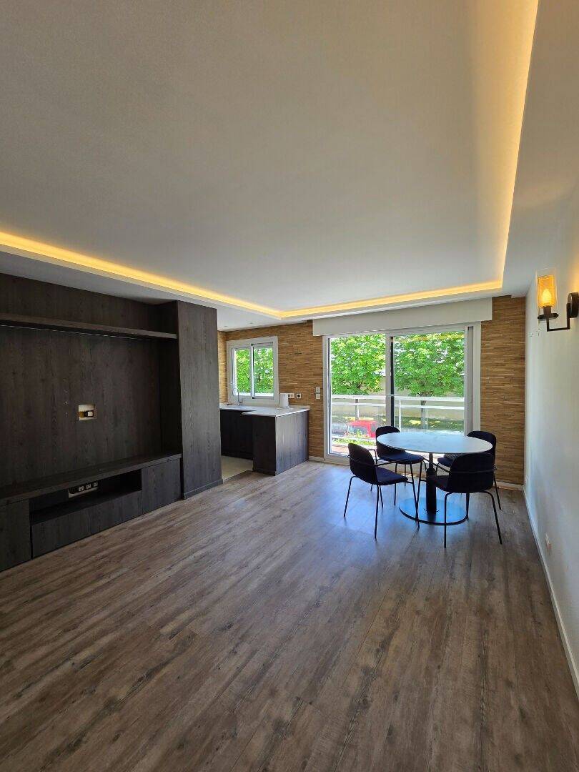 Maison à louer, 47m², LEVALLOIS PERRET