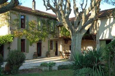 Ferme à vendre 1 145 000 € 8 pièces 6 chambres 205 m² 2 800 m² de terrain Graveson 13690