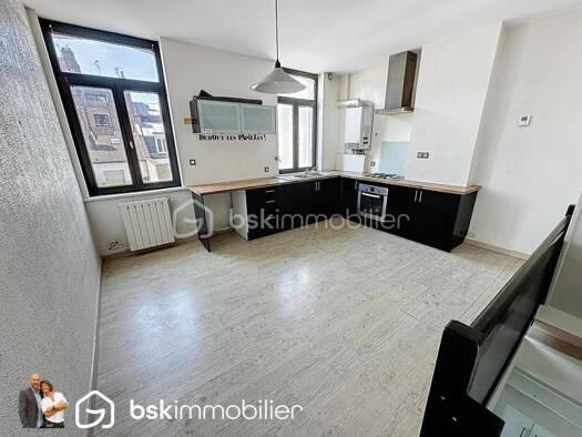 Triplex à vendre 87 000 € 2 pièces 1 chambre 52,1 m² Étage 1/2 Place d'Armes et du Barlet Douai 59500