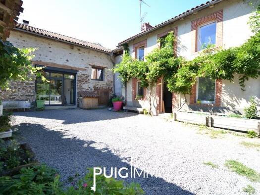Maison à vendre 326 000 € 5 pièces 4 chambres 213 m² 2 549 m² de terrain Jourgnac 87800