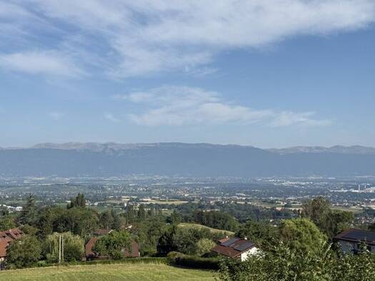 Terrain à vendre 450 000 € 679 m² de terrain Archamps 74160