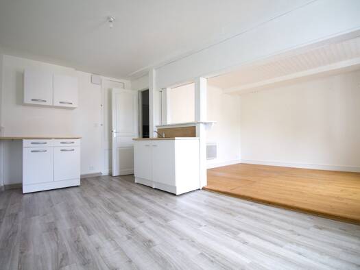 Duplex à vendre 107 000 € 3 pièces 2 chambres 56,1 m² 2ème étage Louviers 27400