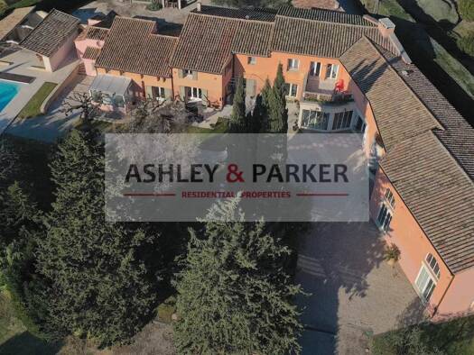 Maison à vendre 1 590 000 € 11 pièces 5 chambres 680 m² Loriol-du-Comtat 84870