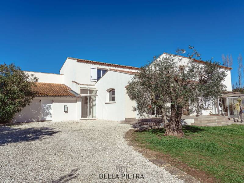 Maison à vendre, 302m², AIMARGUES