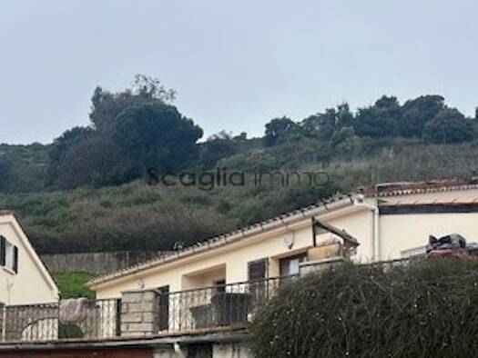 Maison de plain-pied à vendre 350 000 € 5 pièces 4 chambres 150 m² 978 m² de terrain Bisinao 20166
