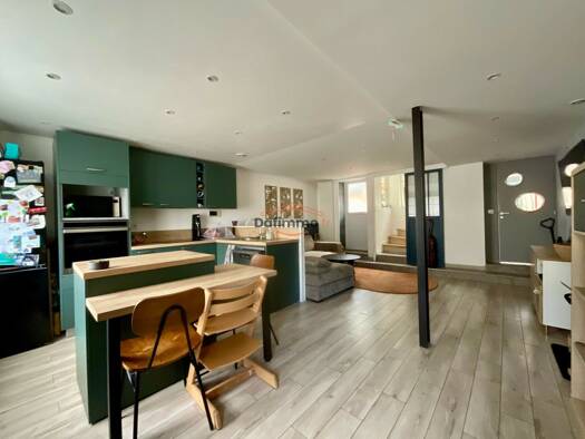 Maison de ville à vendre 185 000 € 4 pièces 3 chambres 74 m² 410 m² de terrain Nogent-sur-Oise 60180