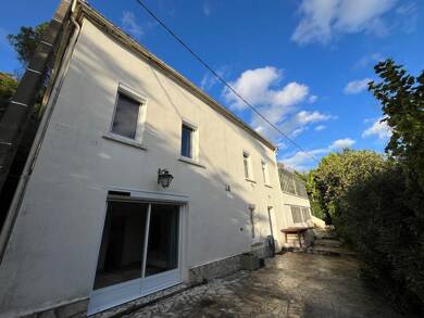 Maison à louer 910 € 5 pièces 3 chambres 136 m² 2 000 m² de terrain Castelmoron sur Lot 47260