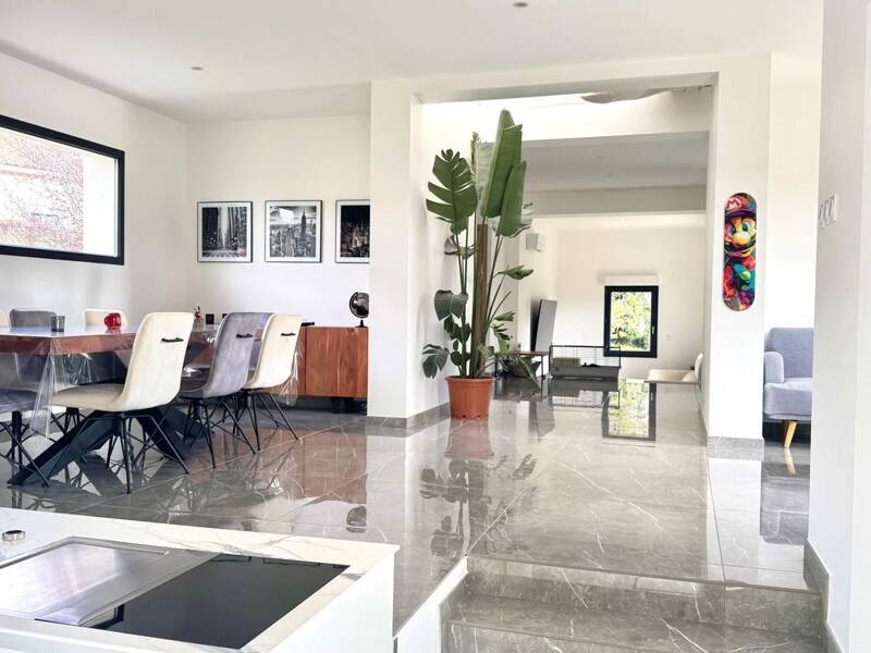 Maison à vendre, 148m², FORCALQUEIRET