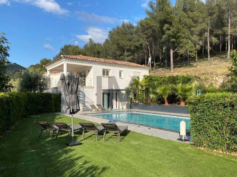 Maison à louer, 174m², SAINT CYR SUR MER