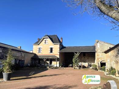 Maison à vendre 137 000 € 5 pièces 3 chambres 121 m² 4 982 m² de terrain St Clair 86330
