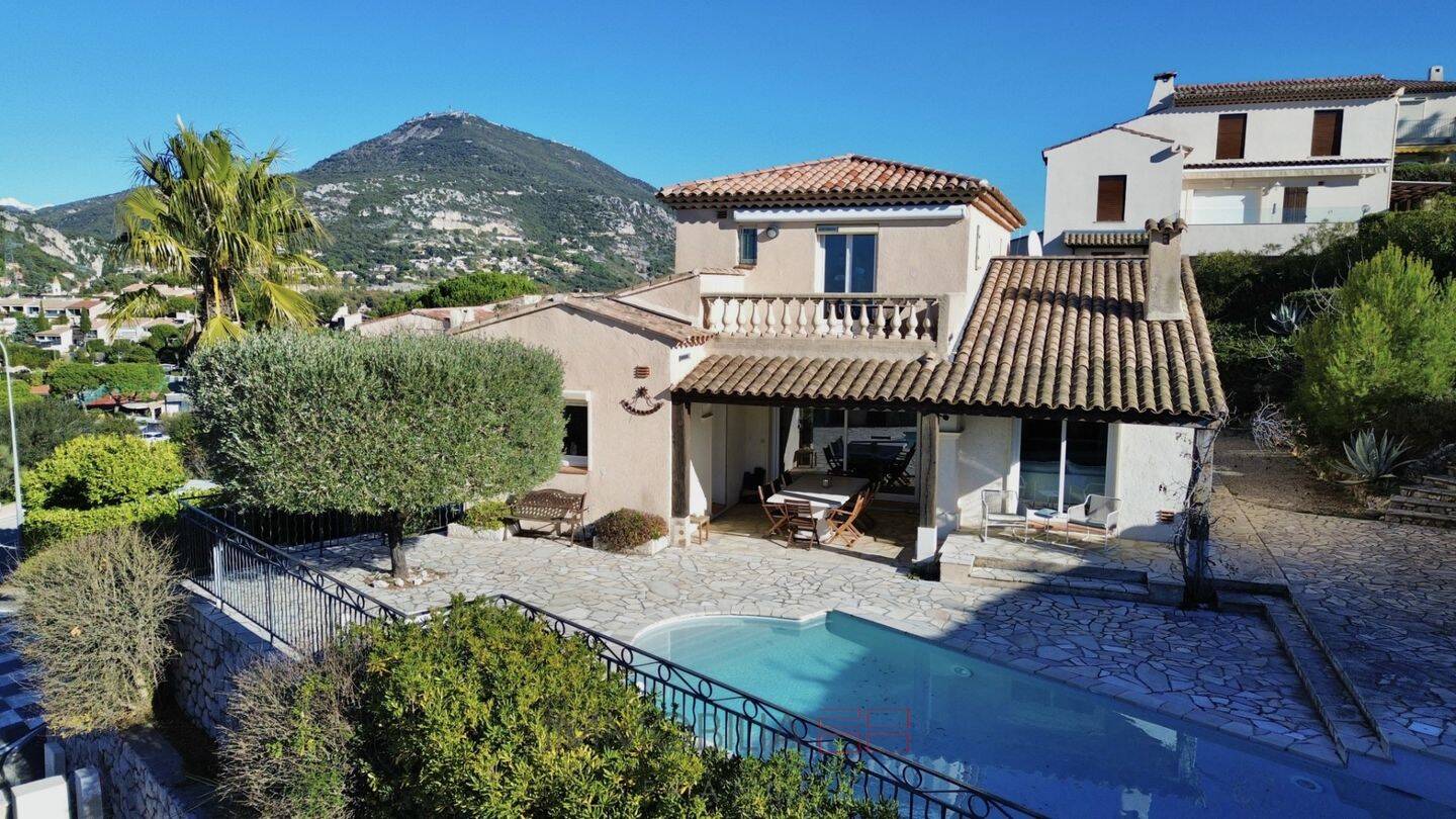 Maison à vendre, 220m², LA TURBIE