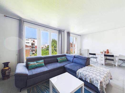 Appartement à vendre 257 250 € 3 pièces 2 chambres 69,11 m² Étage 3/3 Choisy-le-Roi 94600