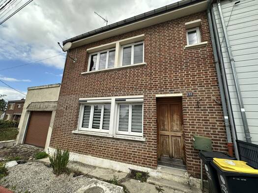 Maison à vendre 136 900 € 2 pièces 4 chambres 74 m² 506 m² de terrain Albert 80300