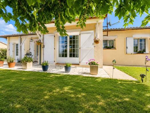 Maison à vendre 270 000 € 4 pièces 3 chambres 139,43 m² 2 438 m² de terrain Saint-Seurin-de-Cadourne 33180