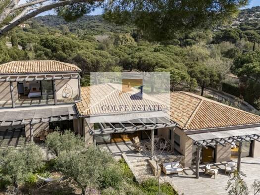 Villa à vendre 3 490 000 € 5 pièces 4 chambres 250 m² 1 750 m² de terrain La Croix-Valmer 83420